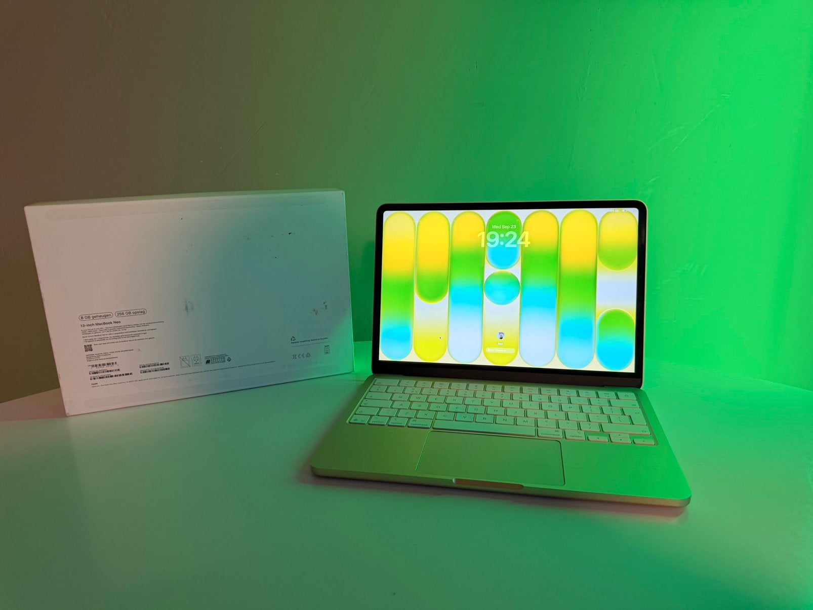 MacBook Neo Lime, Computers en Software, Ophalen, Qwerty, 8 GB, 13 inch