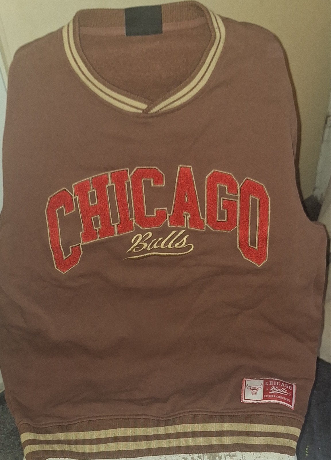 New Era Chicago Bulls trui - Maat M, Ophalen, Zo goed als nieuw, Bruin