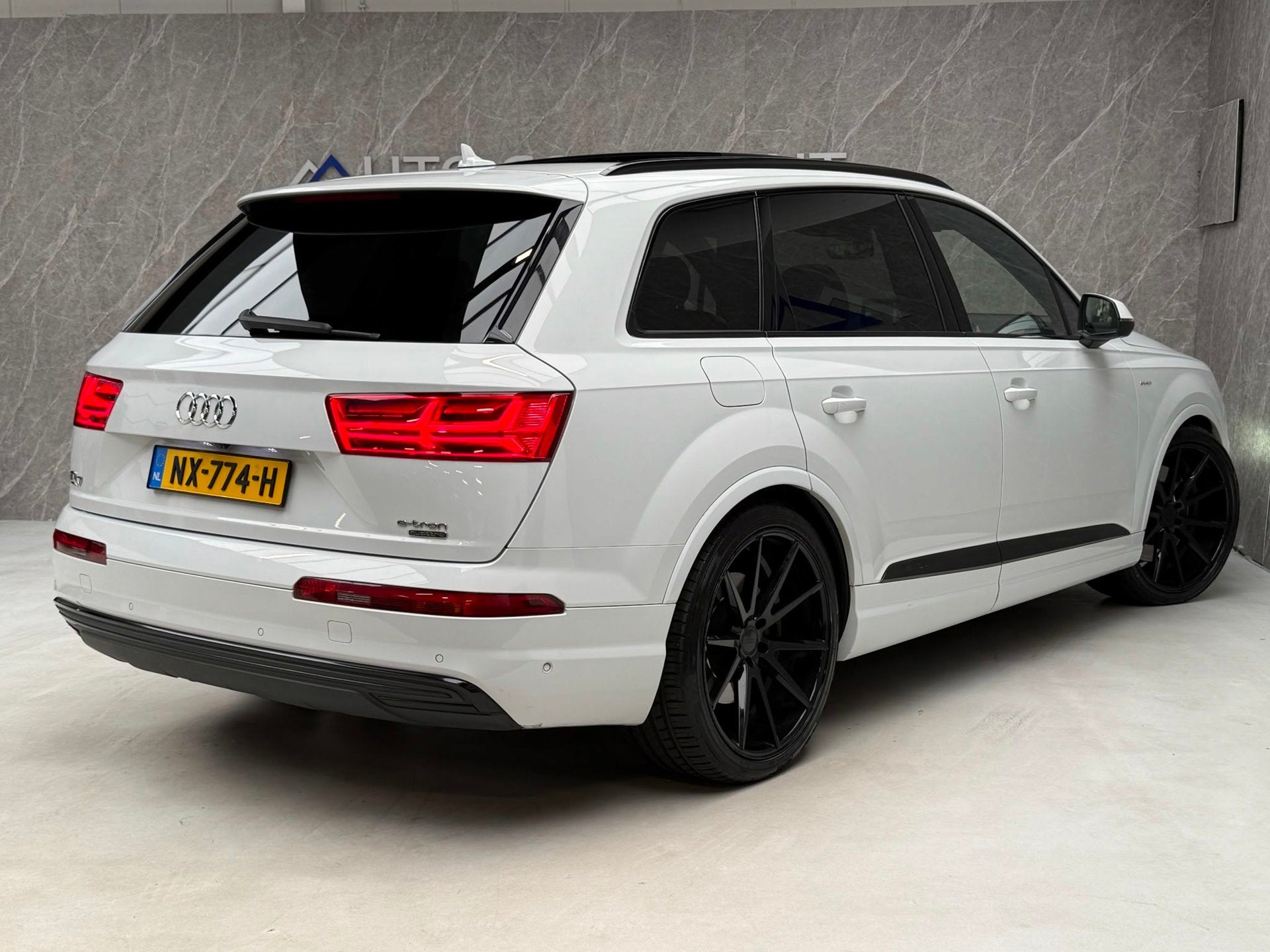 Audi Q7 3.0 TDI e-tron 3x S-Line / Full Option / Goed Onderh, Auto's, Automaat, Gebruikt, 259 pk, 2420 kg