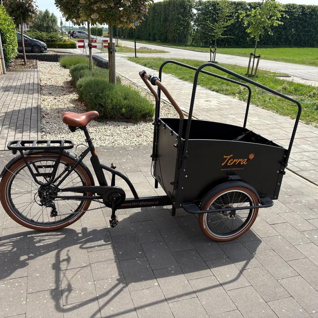 Terra bakfiets - elektrische, Ophalen, Zo goed als nieuw, 4 kinderen of meer, Elektrisch