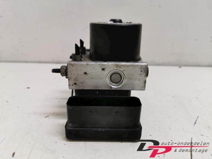 ABS Pomp van een Ford C-Max, Gebruikt, -, -, Ophalen of Verzenden