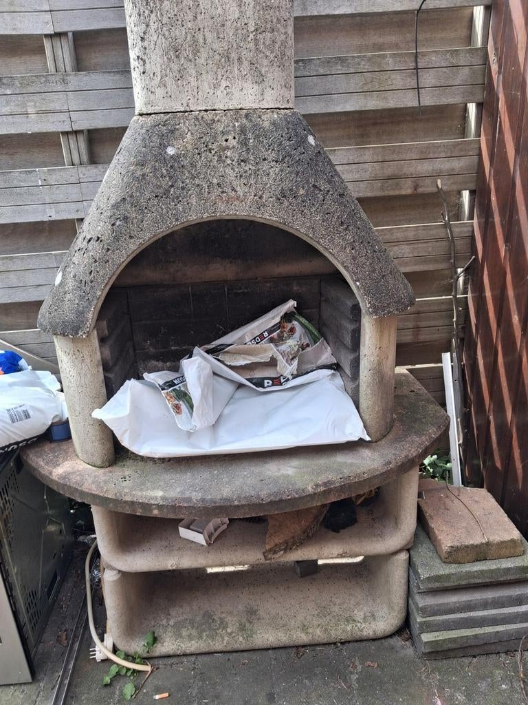 Stenen barbecue, Ophalen of Verzenden