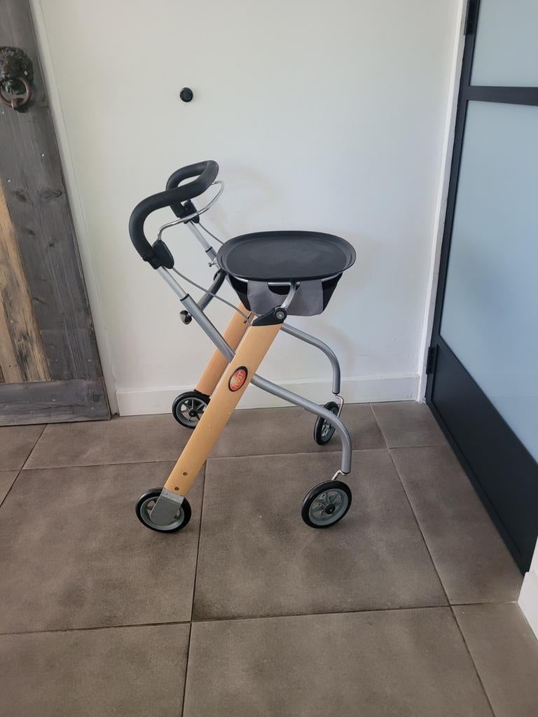 Binnenrollator  trust care, Diversen, Rollators, Ophalen