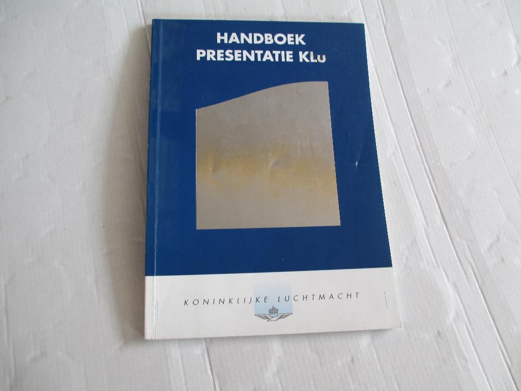 handboek presentatie klu - koninklijke luchtmacht, Ophalen of Verzenden, Niet van toepassing, Gelezen, Overige onderwerpen