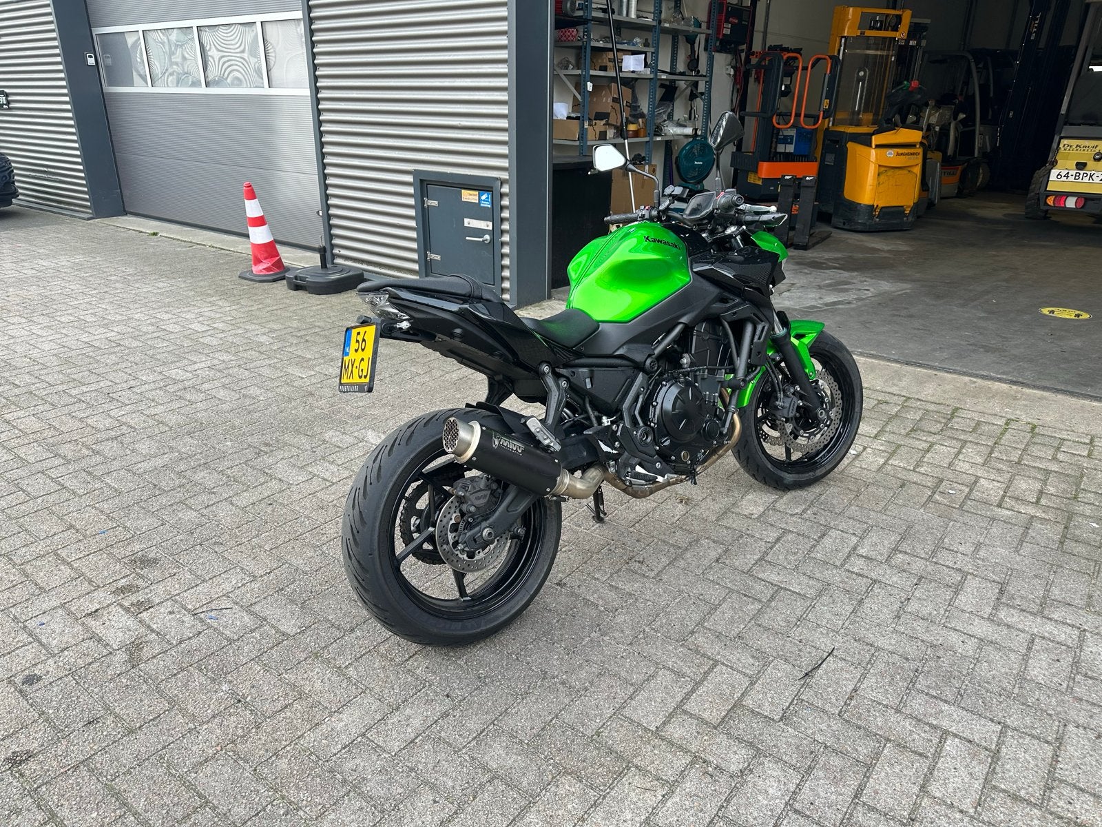 Kawasaki Z650, Motoren, Motoren | Kawasaki, 2 cilinders, Occasion, Motorrijbewijs A, Particulier