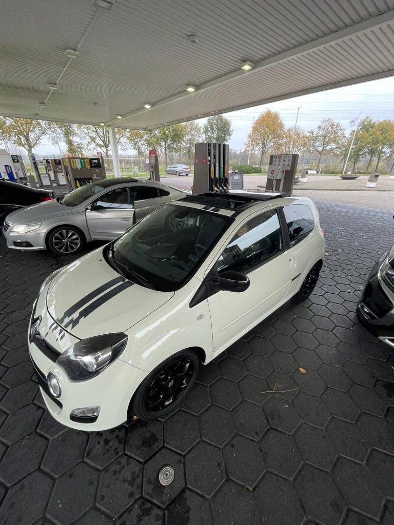 Renault Twingo 1.2 16V 2012 Geel, Auto's, Renault, 839 kg, 74 pk, Zwart, 4 cilinders
