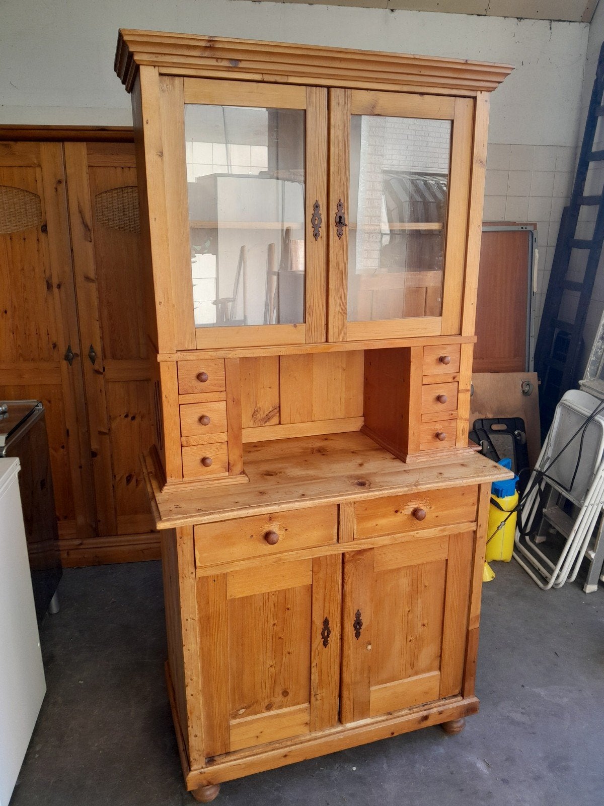 Oud Grenen buffetkast, Huis en Inrichting, Kasten | Buffetkasten, Gebruikt, 200 cm of meer, 50 tot 75 cm, Ophalen