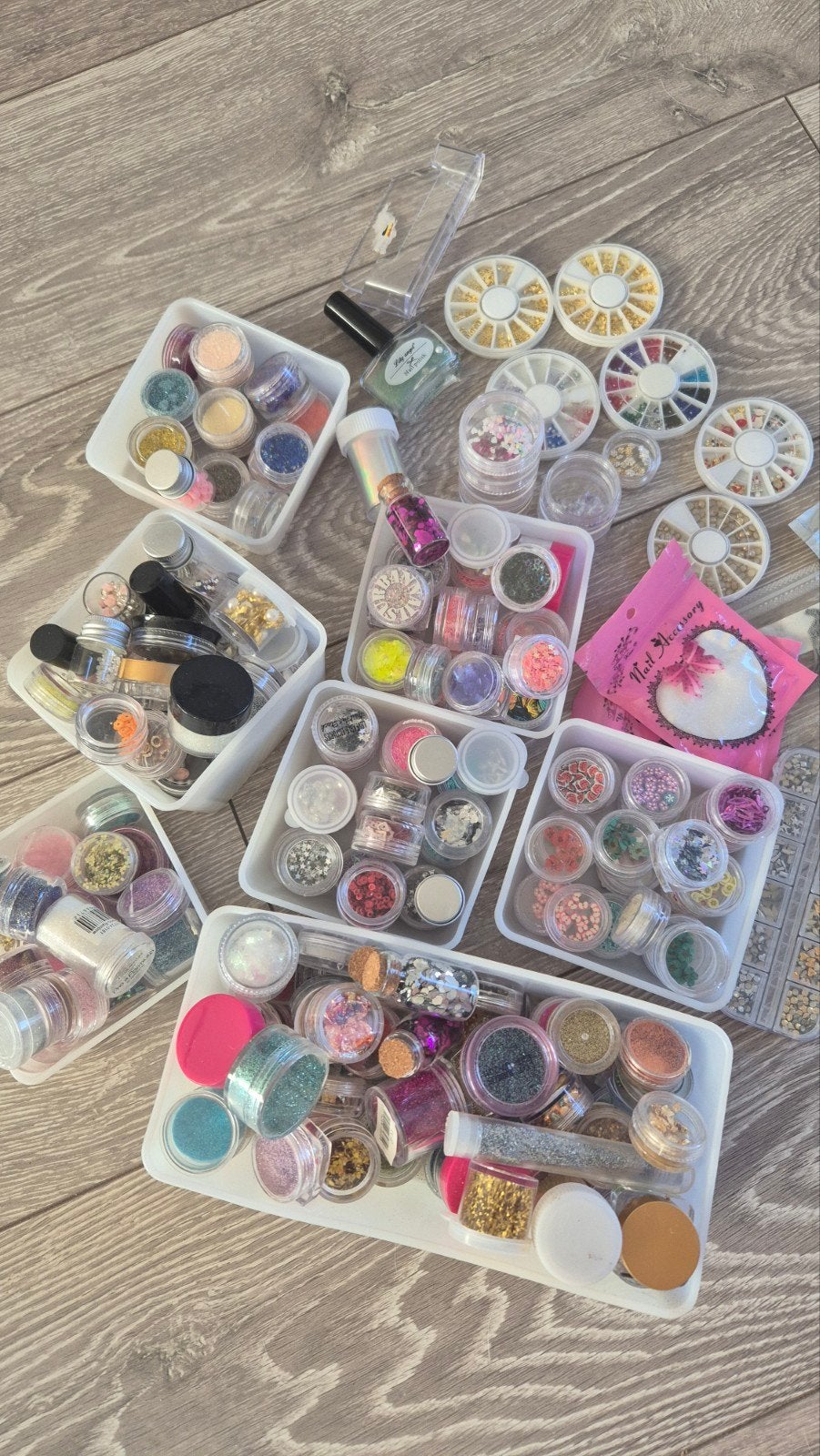 nagelsalon glitter,inlays,folies,diamanten etc, Ophalen of Verzenden, Zo goed als nieuw, Overige typen