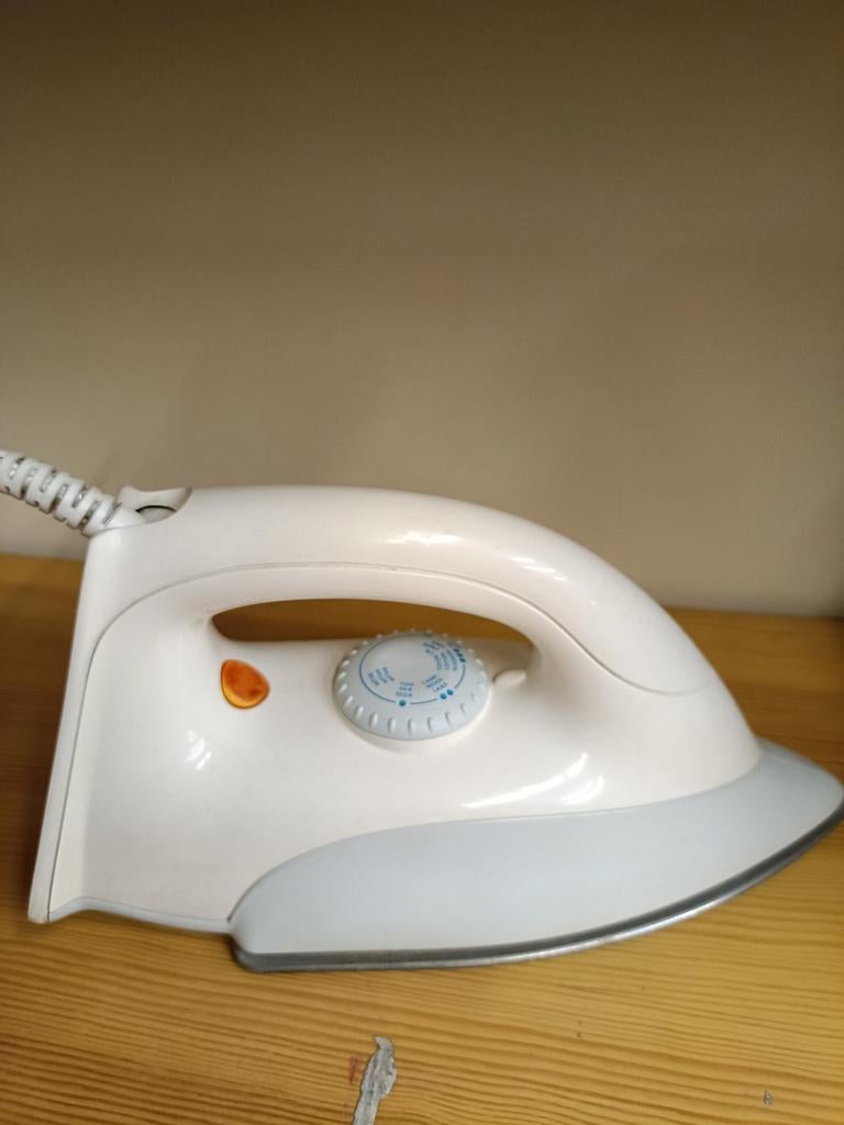 Philips Diva Strijkijzer met Snoer - Wit/Grijs, Ophalen of Verzenden, Gebruikt, Strijkijzer met snoer