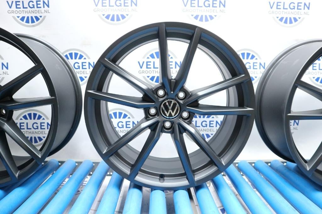 19inch velgen origineel VW Passat  Pretoria 5x112 nieuwstaat, 19 inch, Velg(en), -, -