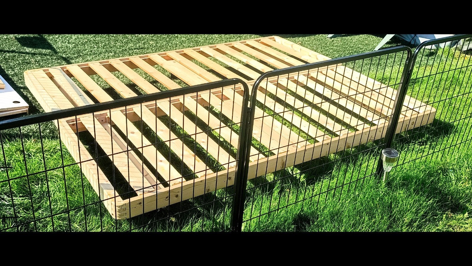 2 houten lattenbodems met poten voor campingbed, Ophalen, Gebruikt, Eenpersoons, 80 cm