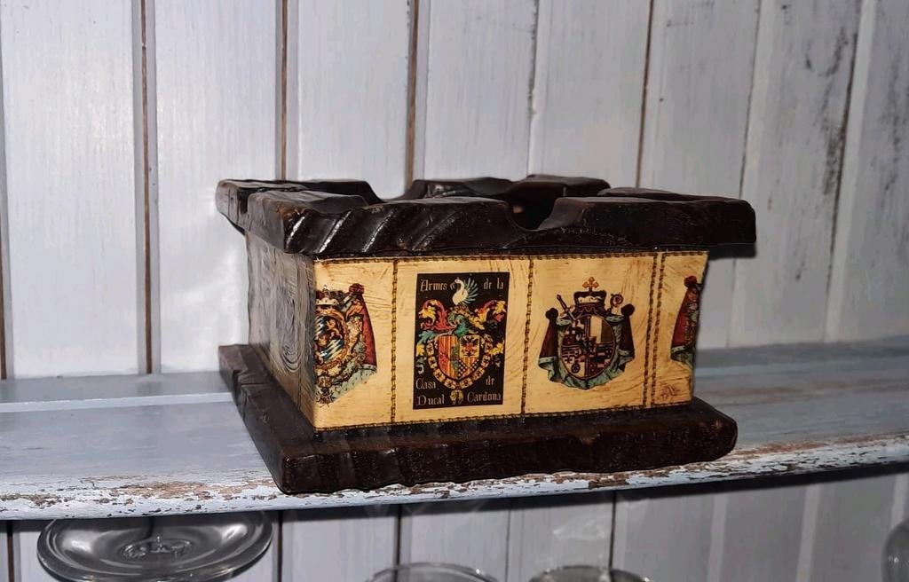Vintage houten asbak., Ophalen of Verzenden