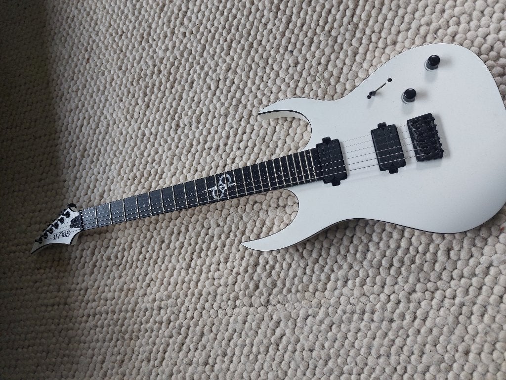 Solar s2.6W, Muziek en Instrumenten, Snaarinstrumenten | Gitaren | Elektrisch, Zo goed als nieuw, Solid body, Overige merken, Ophalen