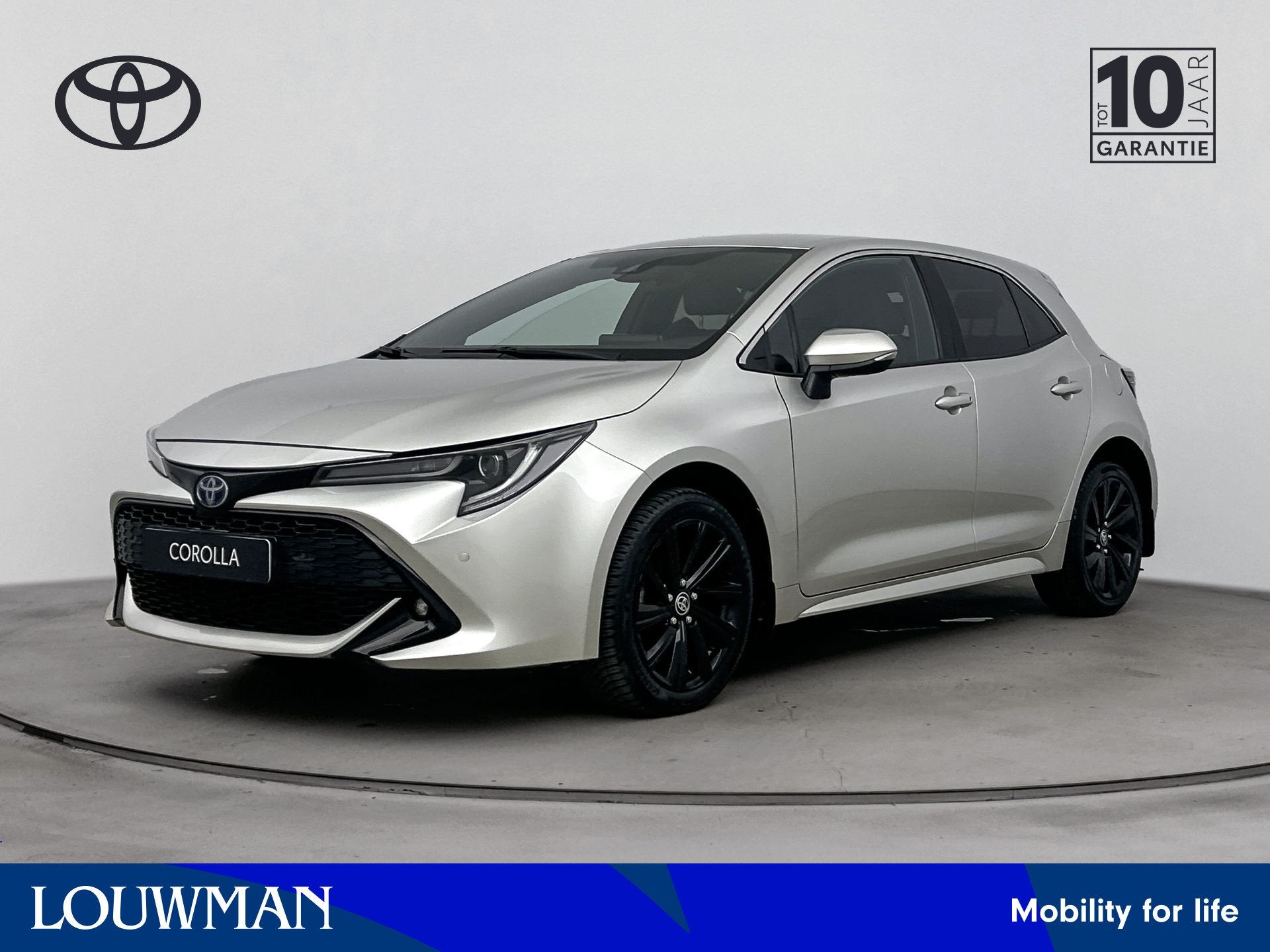 Toyota Corolla 1.8 Hybrid Dynamic | Voorruit-Stuur-Stoelverw, 12 maanden, Gebruikt, 4 cilinders, Corolla