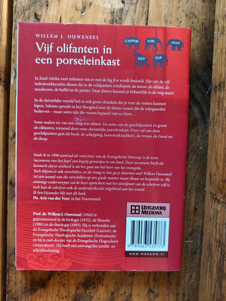 Vijf olifanten in een porseleinkast., Ophalen of Verzenden