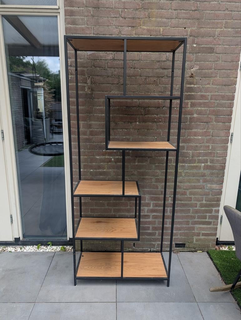 Hout/metalen stellingkast, Ophalen, Zo goed als nieuw