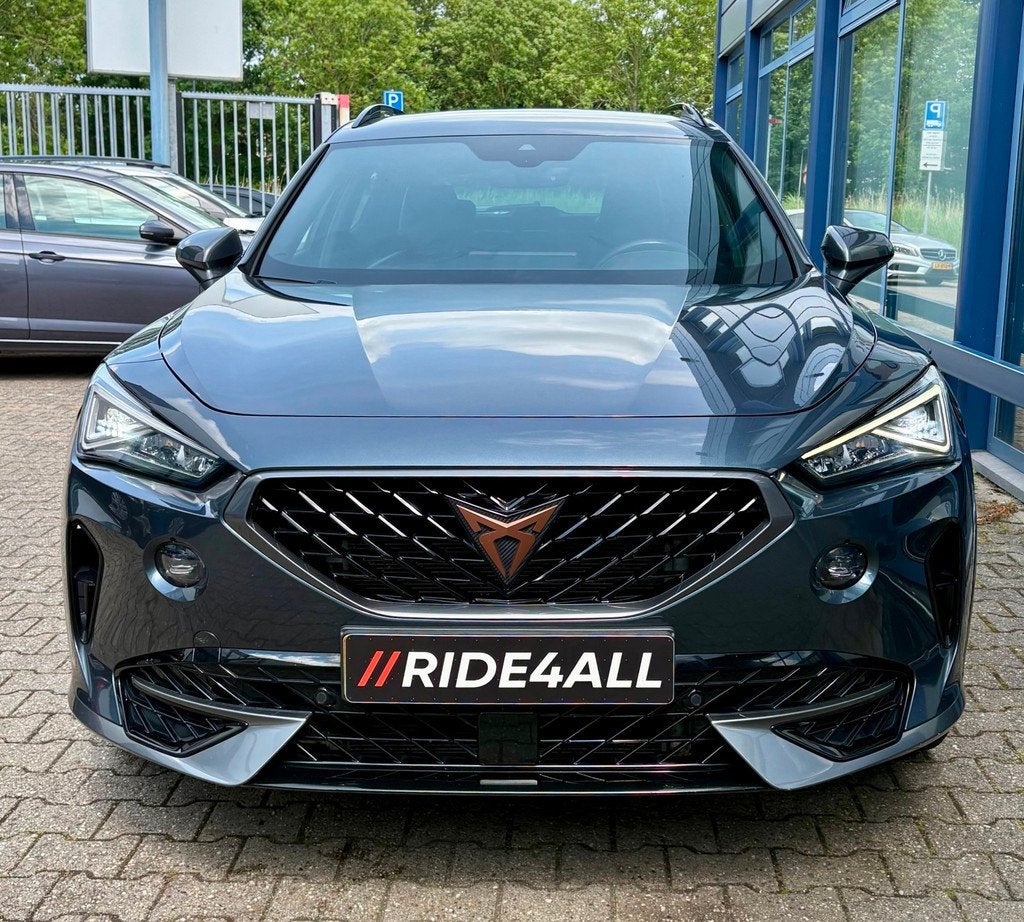 Cupra Formentor 1.4 e-Hybrid/SFEER/STUURVW/CAMERA, Auto's, 77 km/l, Gebruikt, 4 cilinders, Leder en Stof