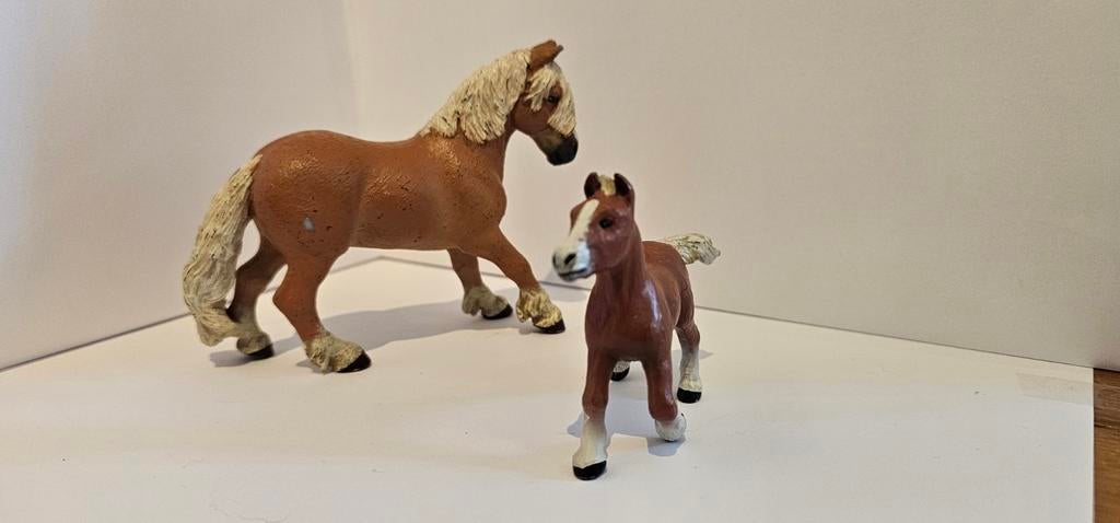 Papo - Haflinger #51118 (2009) en veulen (2011), Ophalen of Verzenden, Zo goed als nieuw, Paard, Beeldje of Figuurtje
