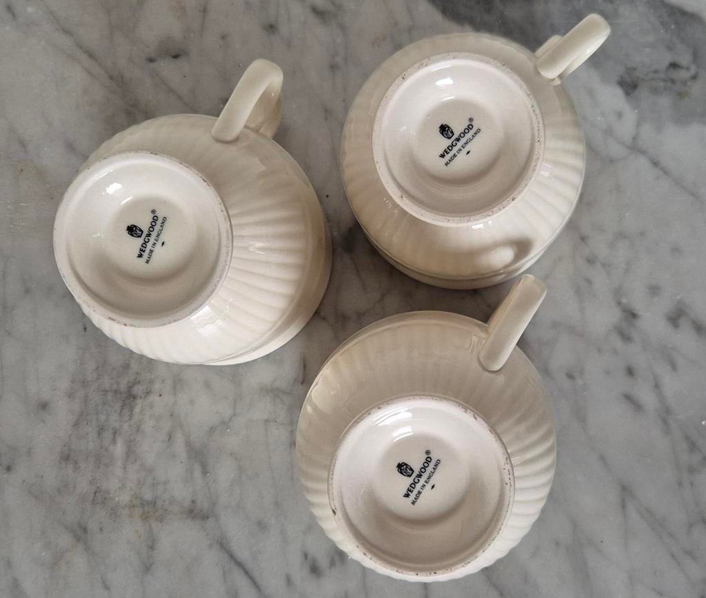 6 Wedgwood theekopjes, crème, Made in England, Keramiek, Ophalen of Verzenden, Zo goed als nieuw, Kom(men)
