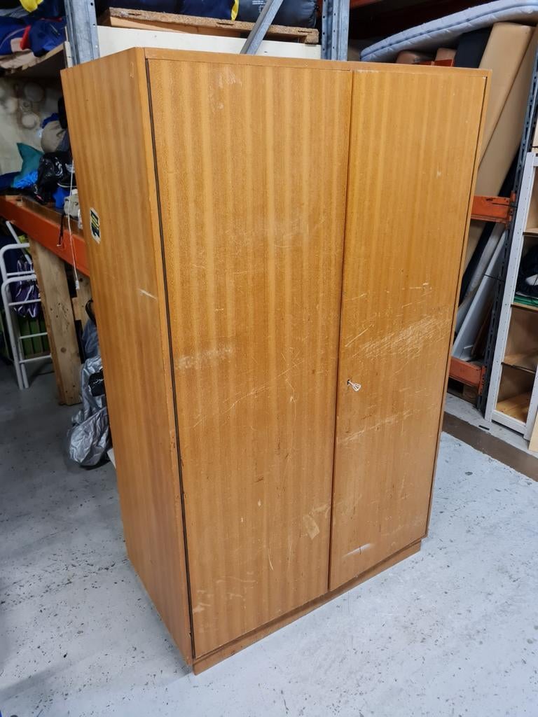 Vintage kledingkast met hang- en leggedeelte, Ophalen, Met deur(en), Gebruikt, Onbekend