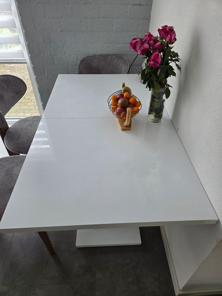 Eettafel, 100 tot 150 cm, Vierkant, Zo goed als nieuw, Vijf personen of meer