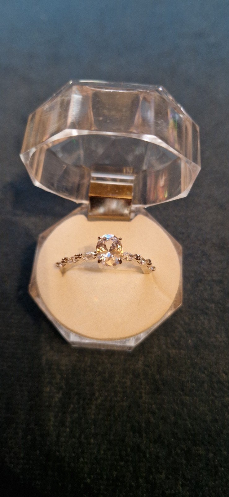 Nieuwe zilverkleurige stalen ring, grote maat, Met kristal, 20 of groter, IJzer of Staal, Nieuw