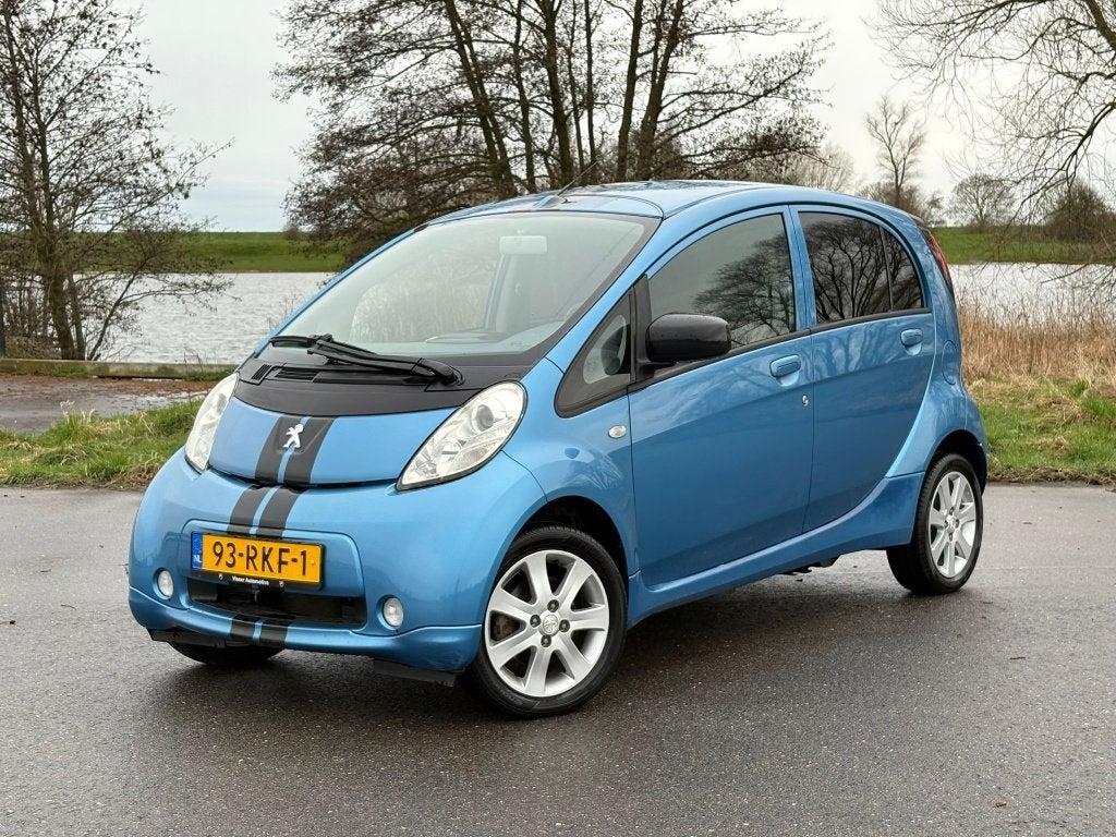 Peugeot iOn Active NIEUWE APK AIRCO Elekt Spiegels Velgen, Auto's, Peugeot, Automaat, 0 cilinders, Zwart, Origineel Nederlands