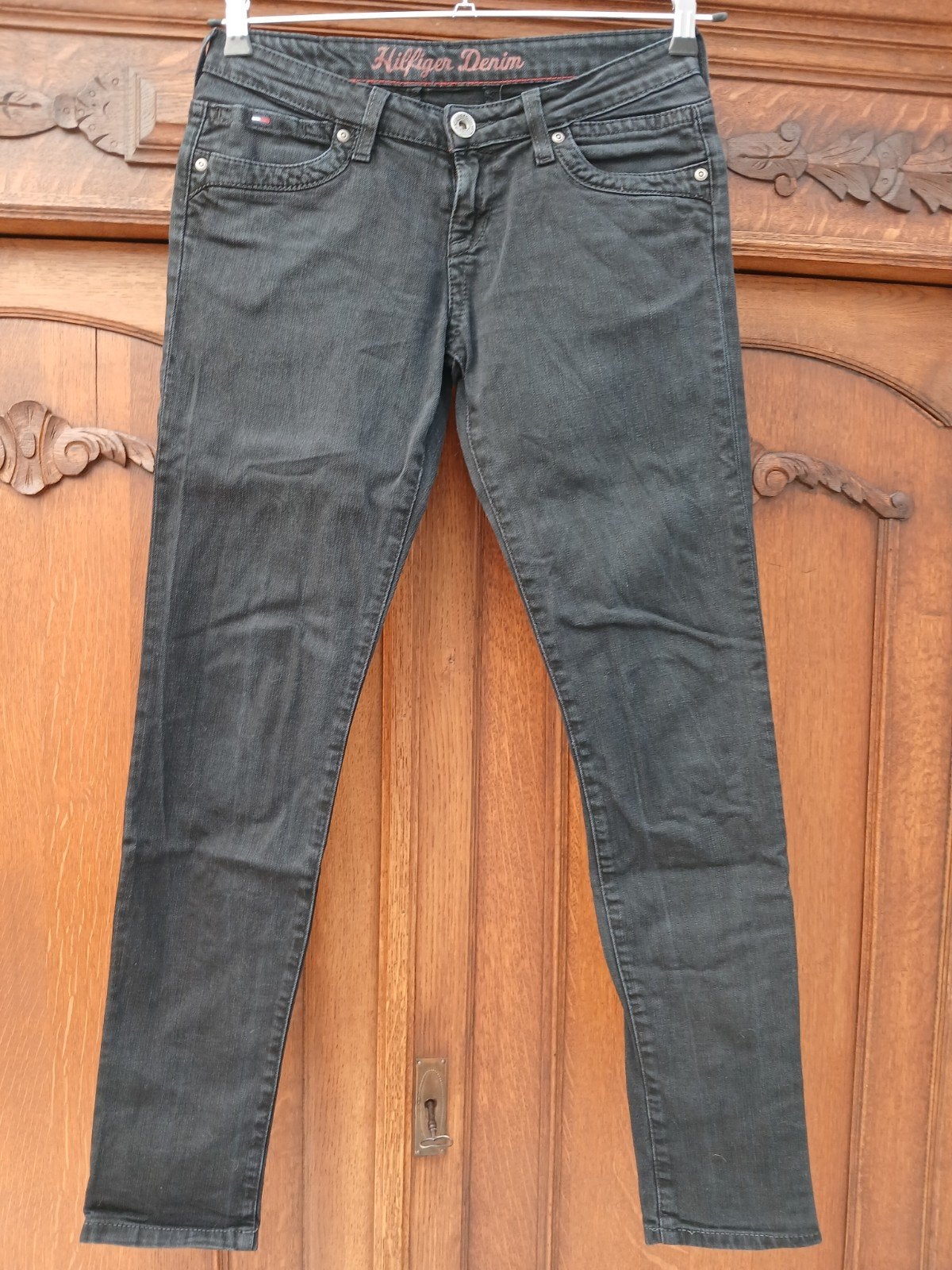 Tommy Hilfiger zwarte jeans W29 L32, Zwart, Ophalen of Verzenden, W28 - W29 (confectie 36), Gedragen