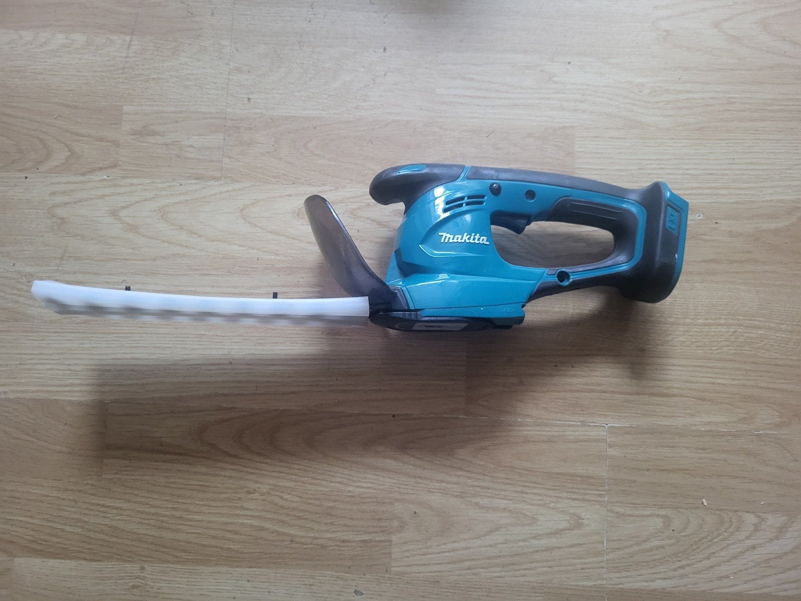 Makita Accu Grasschaar en Buxusschaar DUM166, Tuin en Terras, Heggenscharen, Ophalen of Verzenden