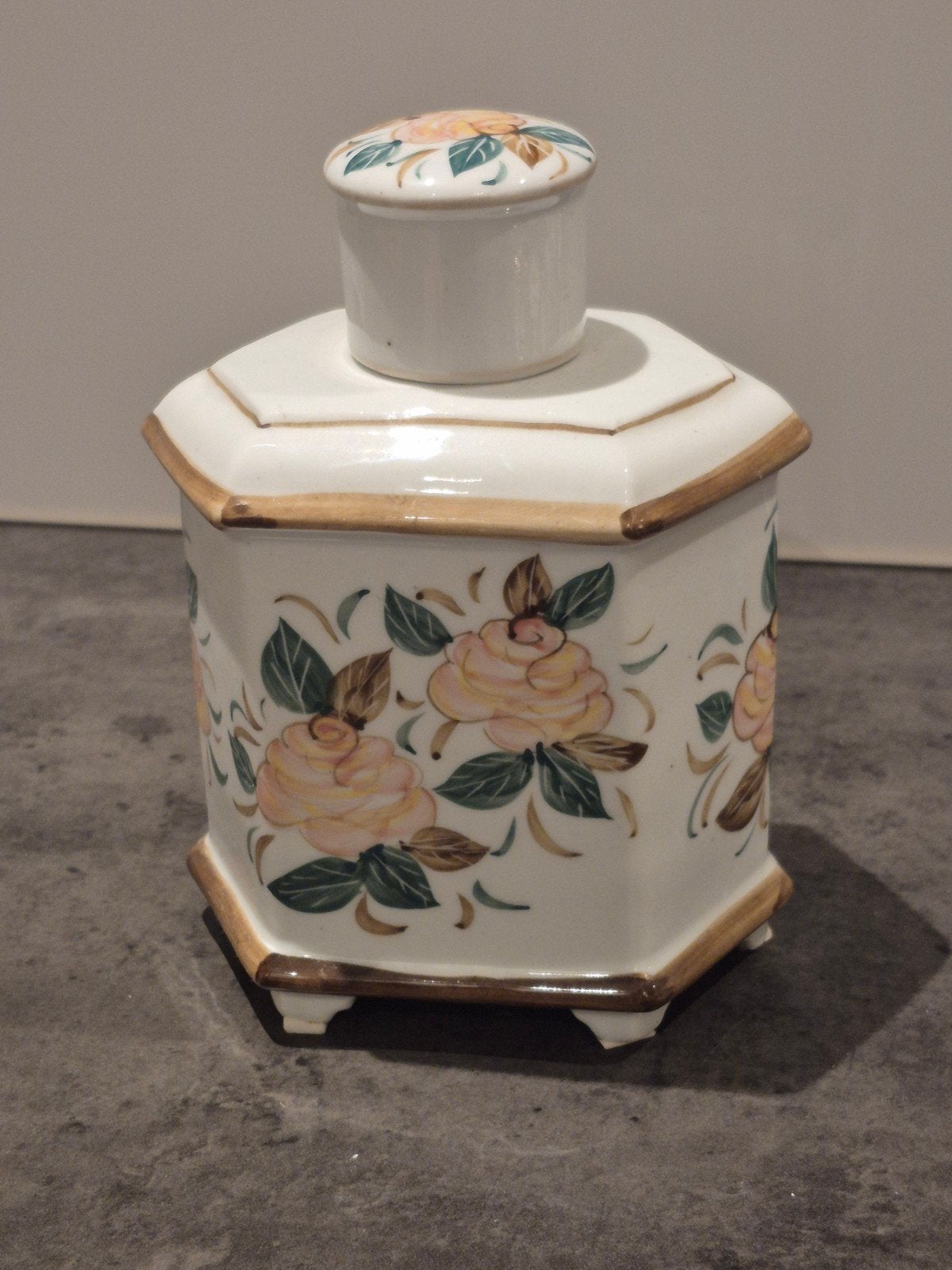 Decoratieve theebus met rozenmotief, Ophalen of Verzenden
