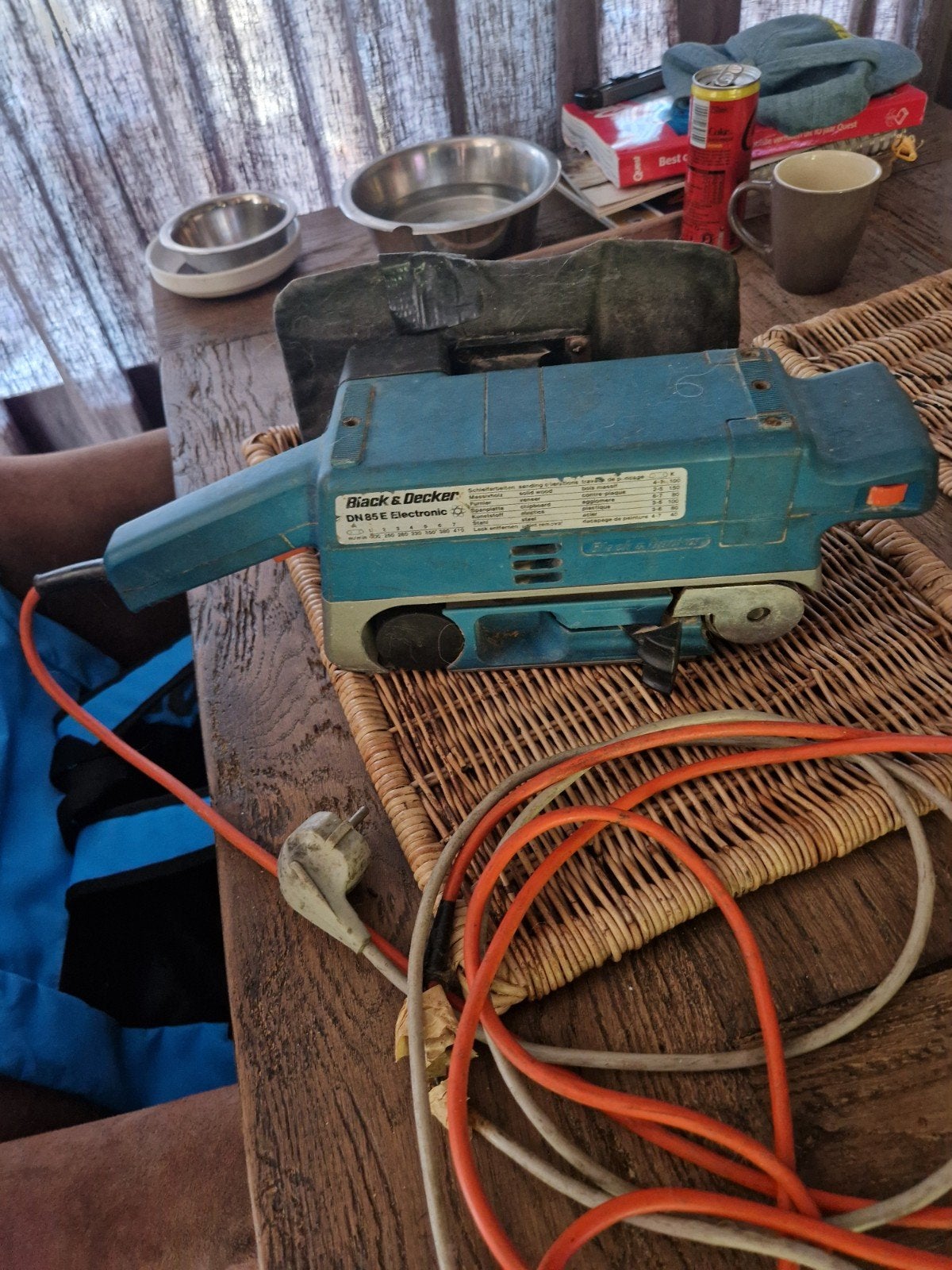 Black & Decker DN 85 E Elektronische Bandschuurmachine, Ophalen of Verzenden
