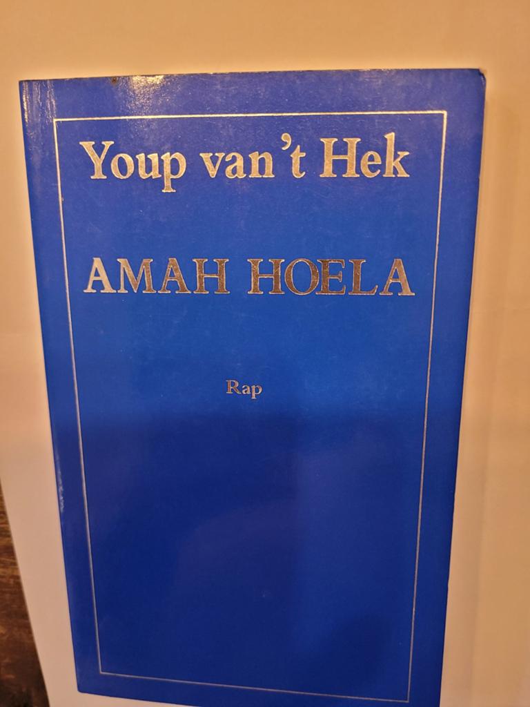 Youp van 't Hek Amah hoela, Ophalen of Verzenden, Zo goed als nieuw
