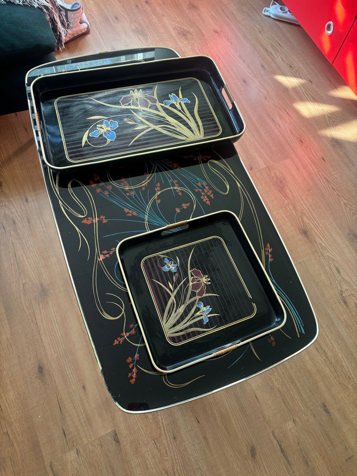 Salontafel Japanse stijl met 2 bijpassende dienbladen, Huis en Inrichting, Gebruikt, 100 tot 150 cm, Metaal, 50 tot 100 cm