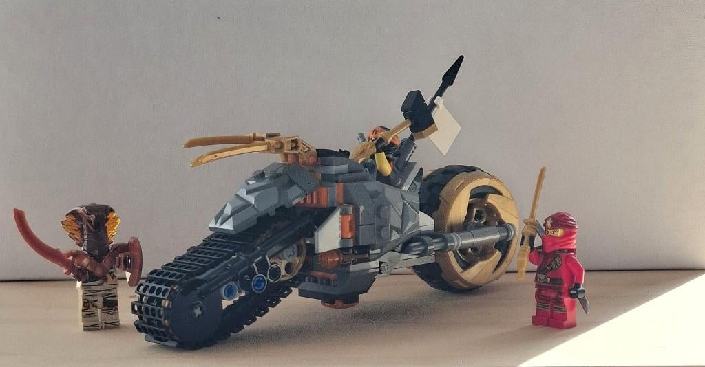LEGO Ninjago -- Cole's crossmotor (70672), Ophalen of Verzenden, Zo goed als nieuw, Complete set, Lego