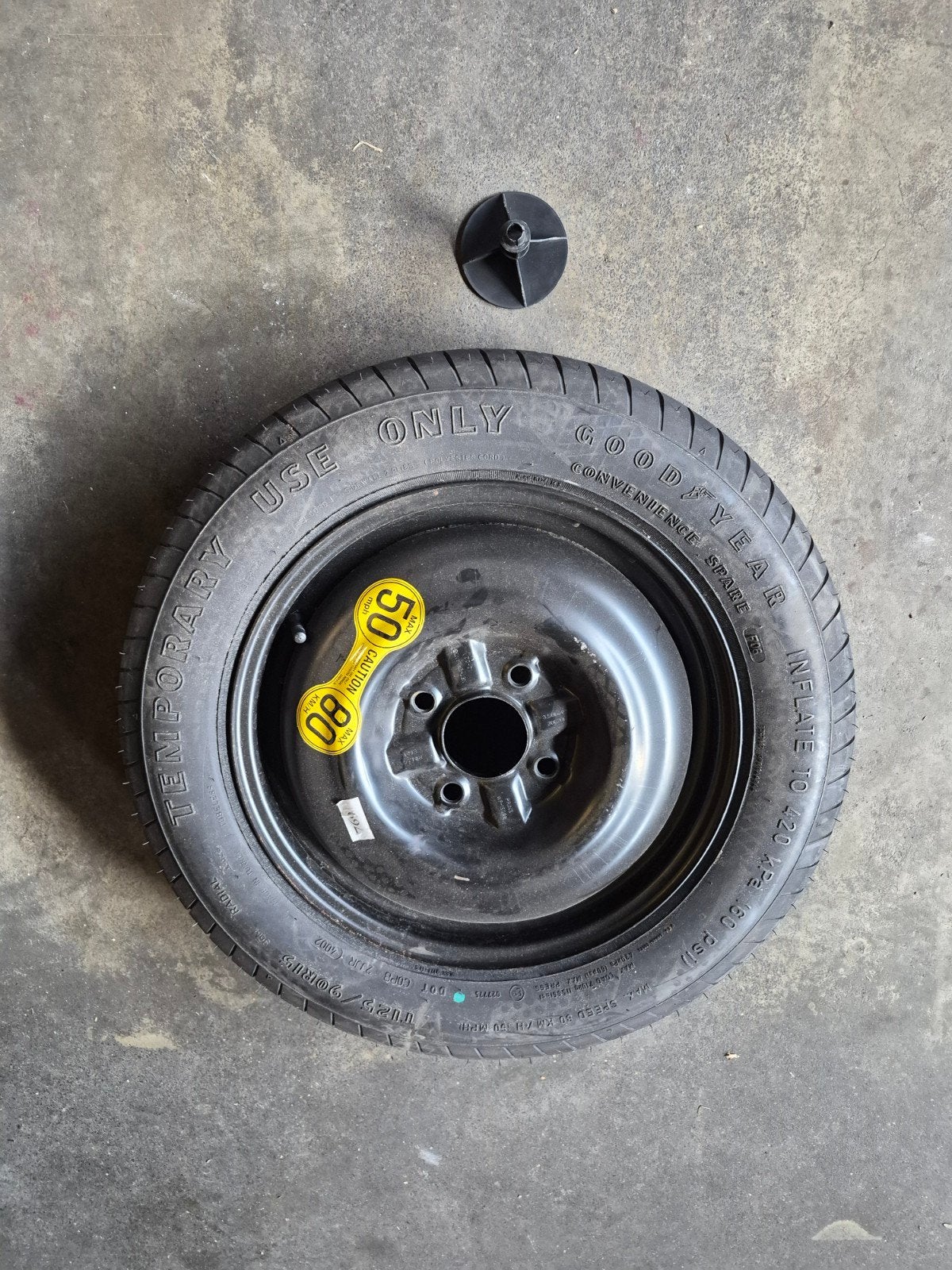 Spacesaver thuiskomer Volvo V40 2005, Ophalen, Gebruikt