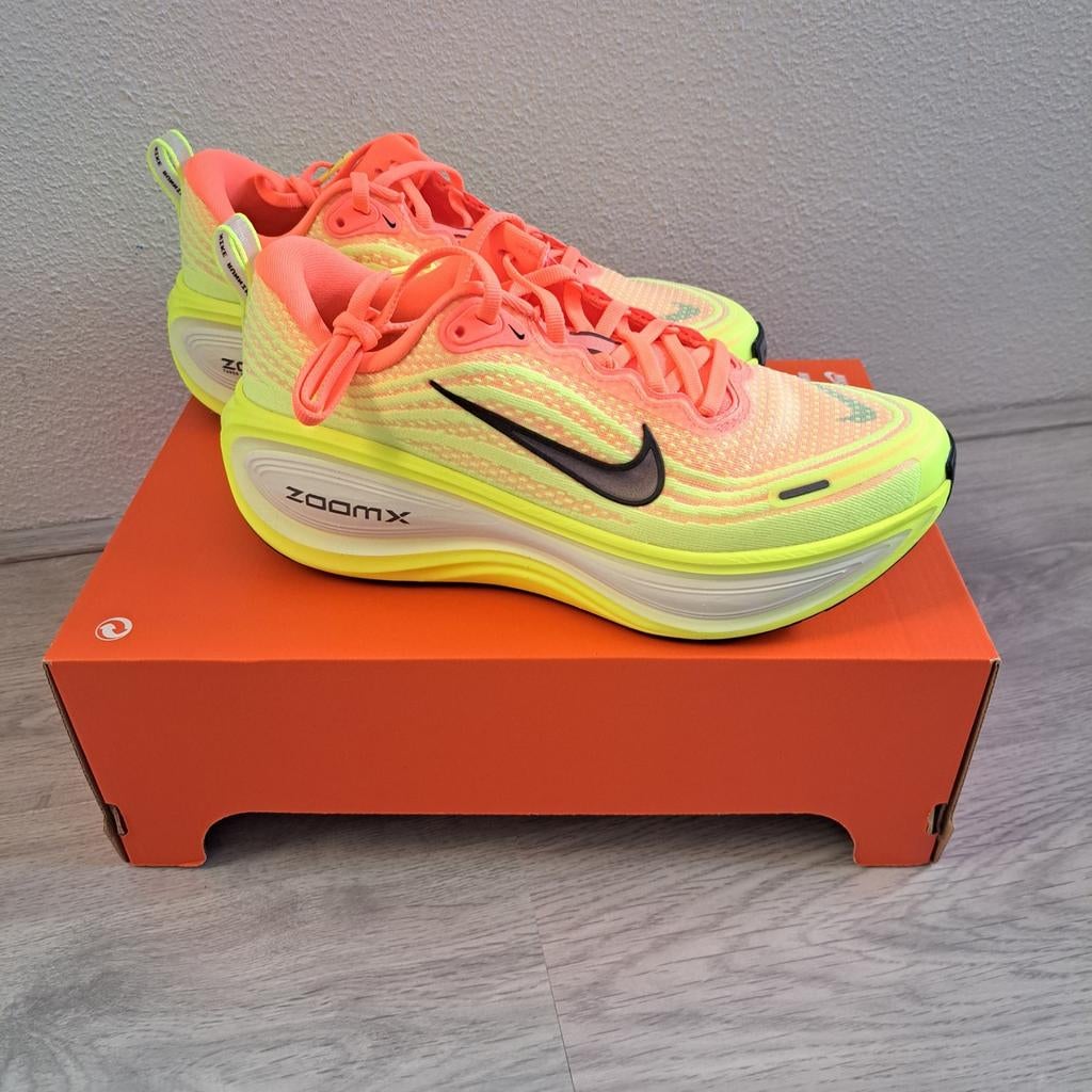 Nike Vomero Plus, Nieuw, Ophalen of Verzenden, Hardlopen, Hardloopschoenen