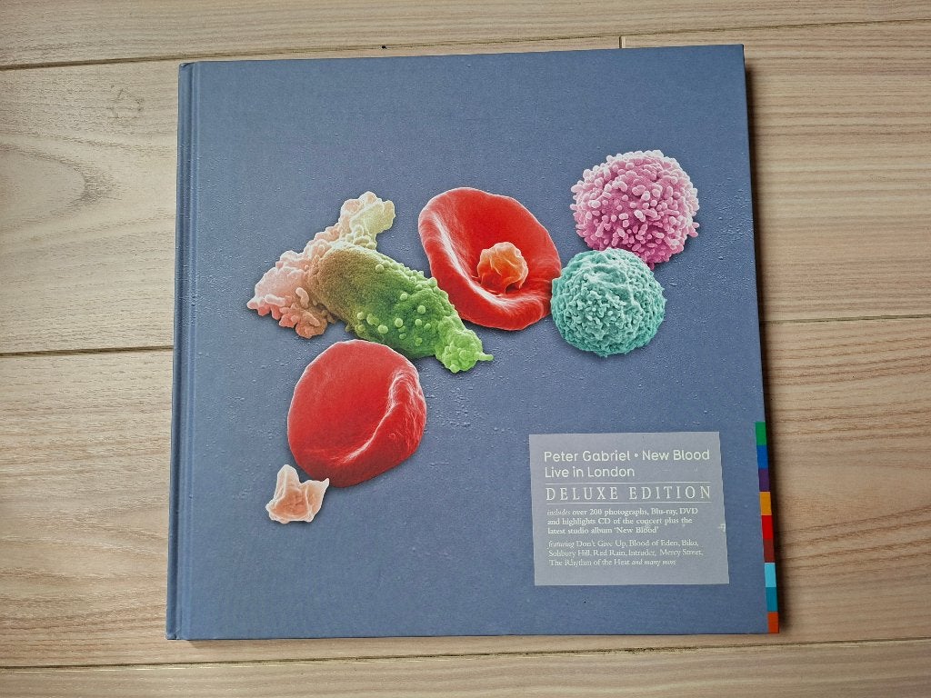Peter Gabriel's New Blood Deluxe Edition - Boek + CD's + DVD, Verzenden, Nieuw, Algemeen