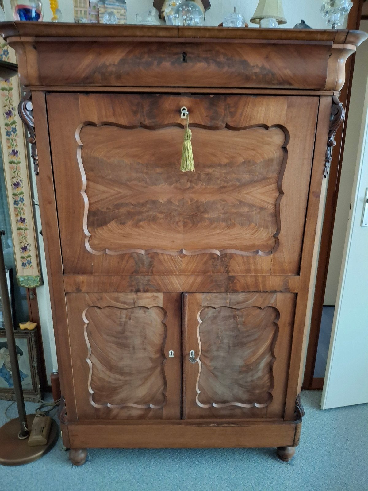Antieke secretaire schrijfkast met sierlijk houtsnijwerk, Ophalen, Gebruikt, Antiek, Klassiek