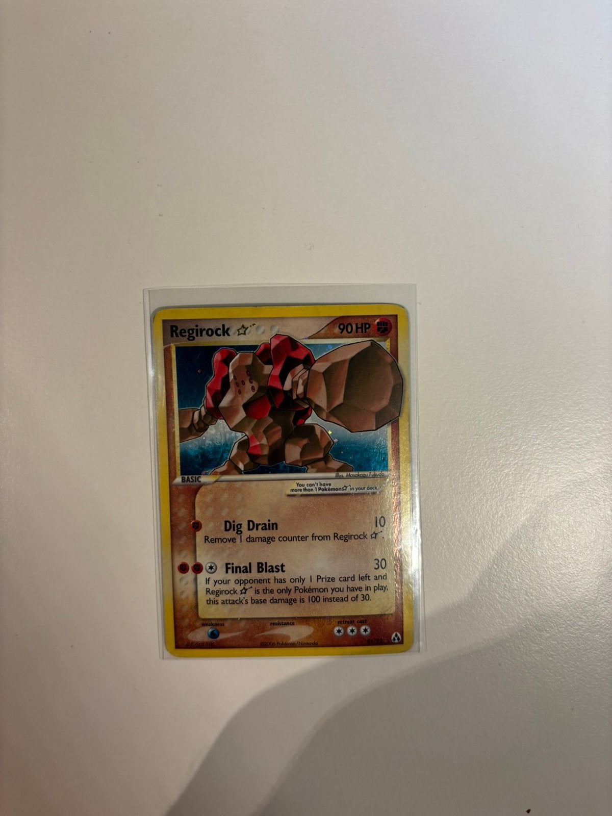 Regirock Gold Star Pokemon Kaart, Ophalen of Verzenden, Zo goed als nieuw, Losse kaart, Foil