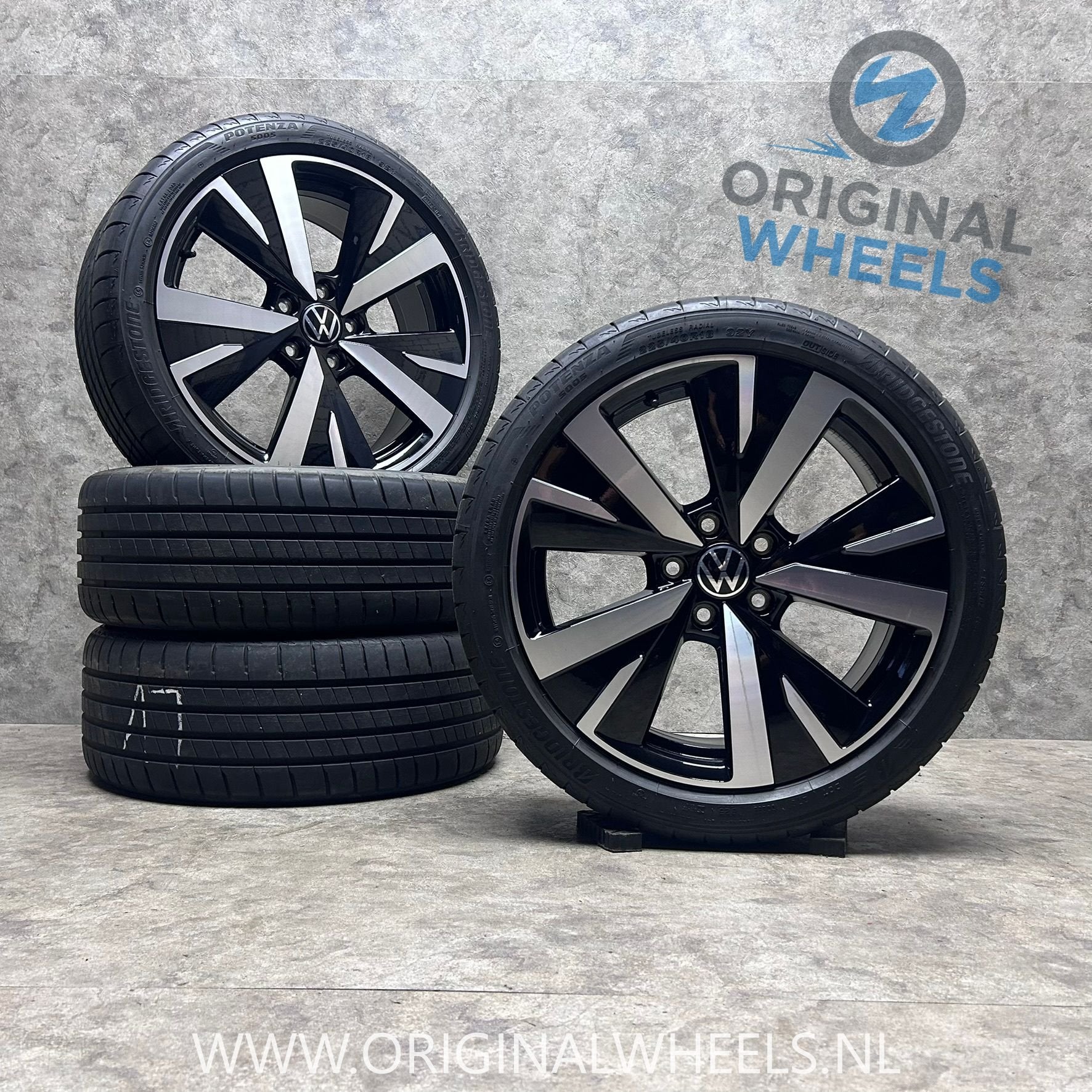 18 inch originele Catania velgen + zomerbanden VW Golf 8, 18 inch, Gebruikt, -, -