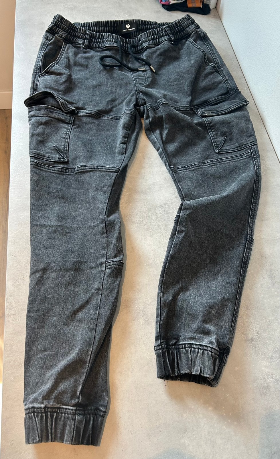 2x Ashes to Dust XL jogger aangeboden, als nieuw!!!, Ophalen of Verzenden, Zo goed als nieuw, Blauw, Overige jeansmaten