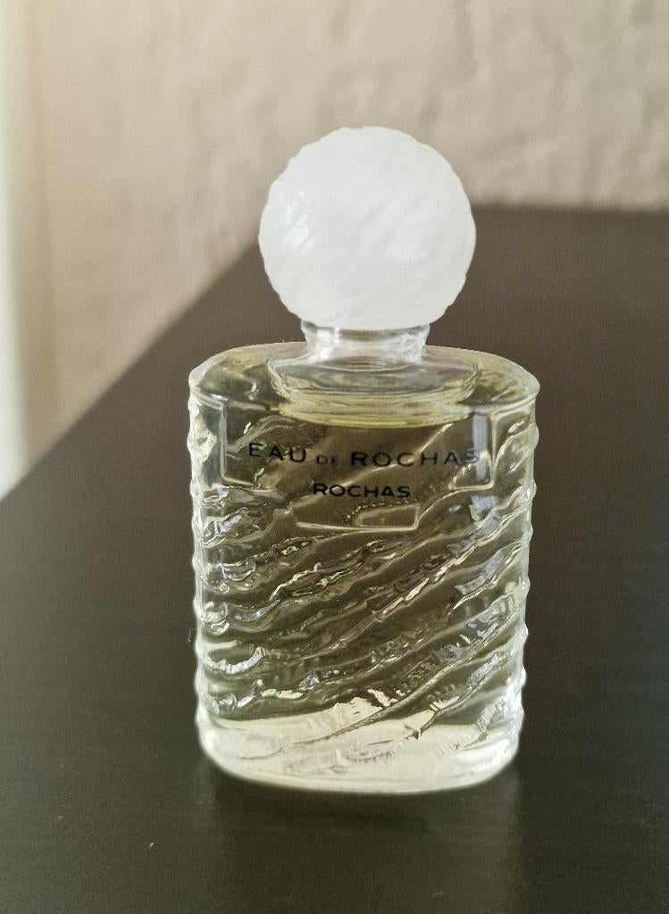 rochas miniatuur parfum, Ophalen of Verzenden, Zo goed als nieuw, Miniatuur, Gevuld