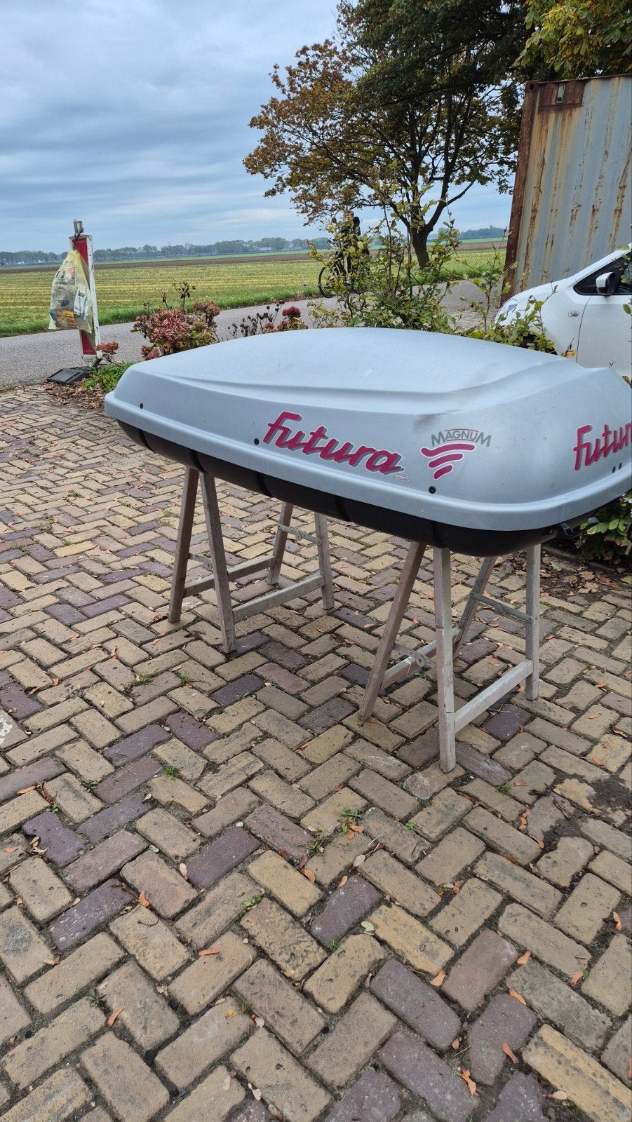 Futura Magnum Dakkoffer, Ophalen, Gebruikt