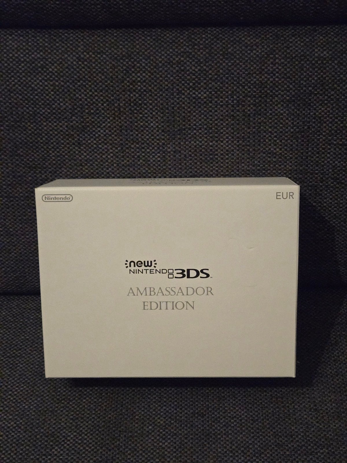 New Nintendo 3DS - Ambassador Edition, Ophalen, Zo goed als nieuw, Wit, 3DS