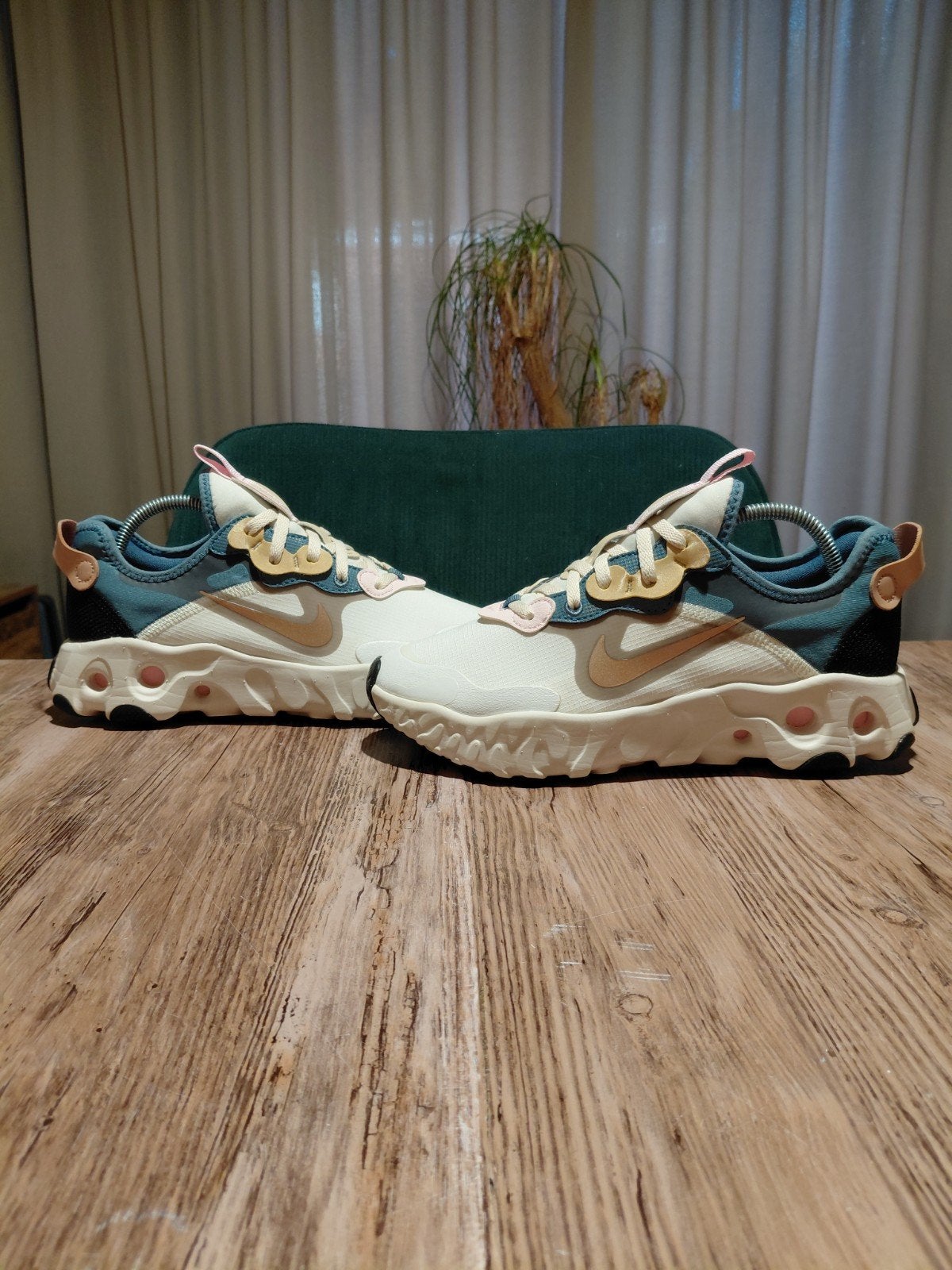 Nike React Art3mis 'Arctic Pink' Size 38, Wit, Ophalen of Verzenden, NIKE., Sneakers of Gympen