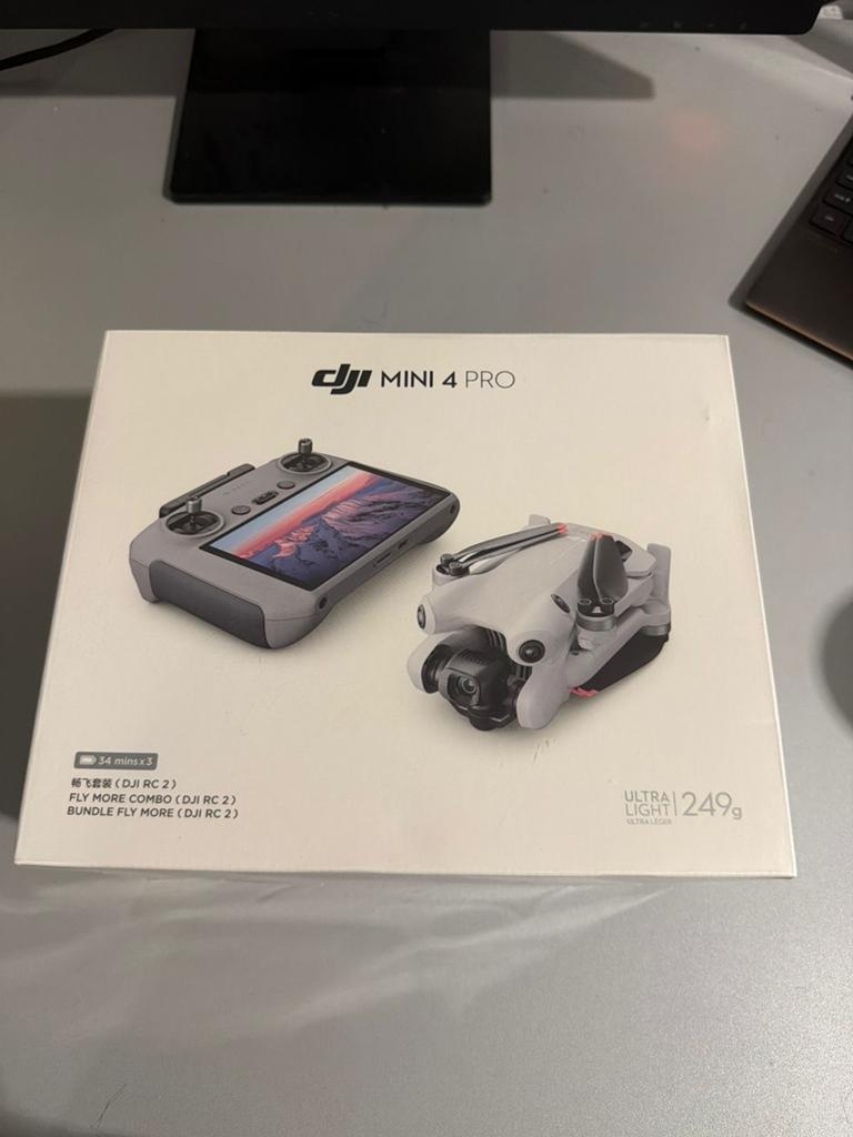 DJI Mini 4 Pro Fly More Combo with Smart Controller - Nieuw, Auto Follow, 30 tot 45 minuten, Cameradrone, Nieuw