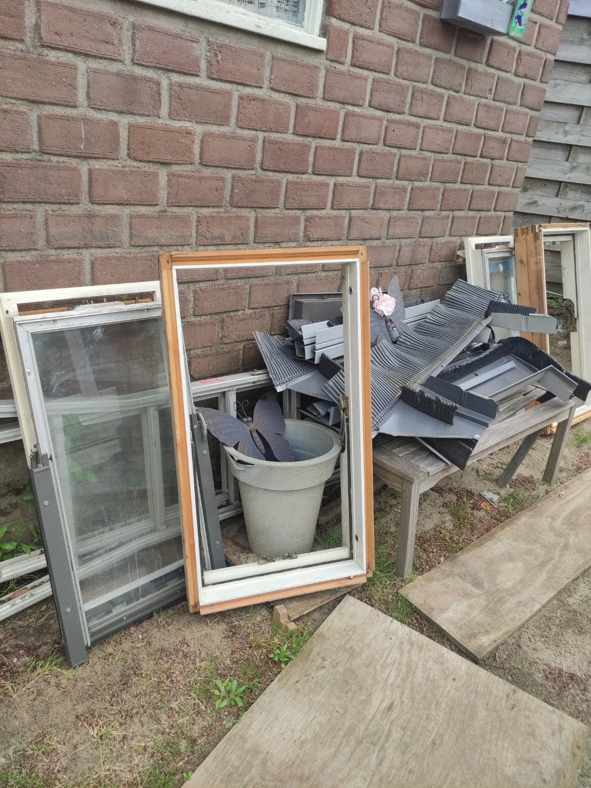 Te koop 2 velux dakramen, Raamkozijn, 75 tot 150 cm, Hout, Ophalen