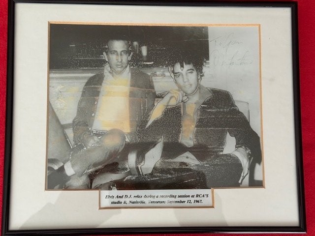 Originele handtekening van DJ Fontana., Ophalen of Verzenden, Zo goed als nieuw, Foto of Kaart, Gesigneerd