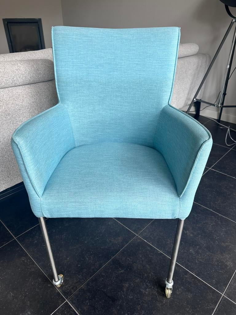 Vier blauwe eetkamerstoelen met wieltjes, Ophalen, Gebruikt, Blauw, Vier