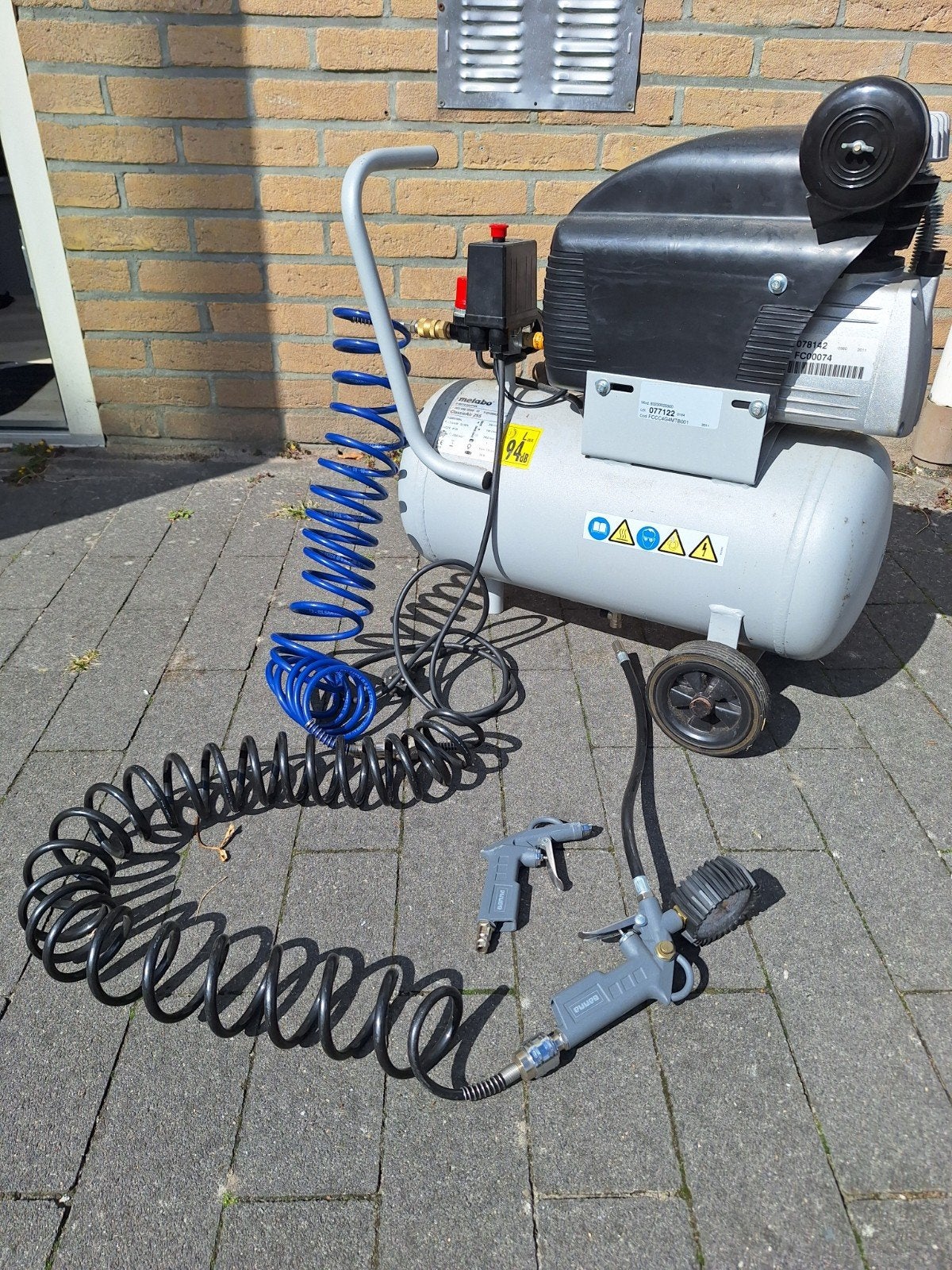 Metabo ClassicAir 255 Compressor met accessoires, Ophalen, Gebruikt, 6 tot 10 bar, 25 tot 100 liter